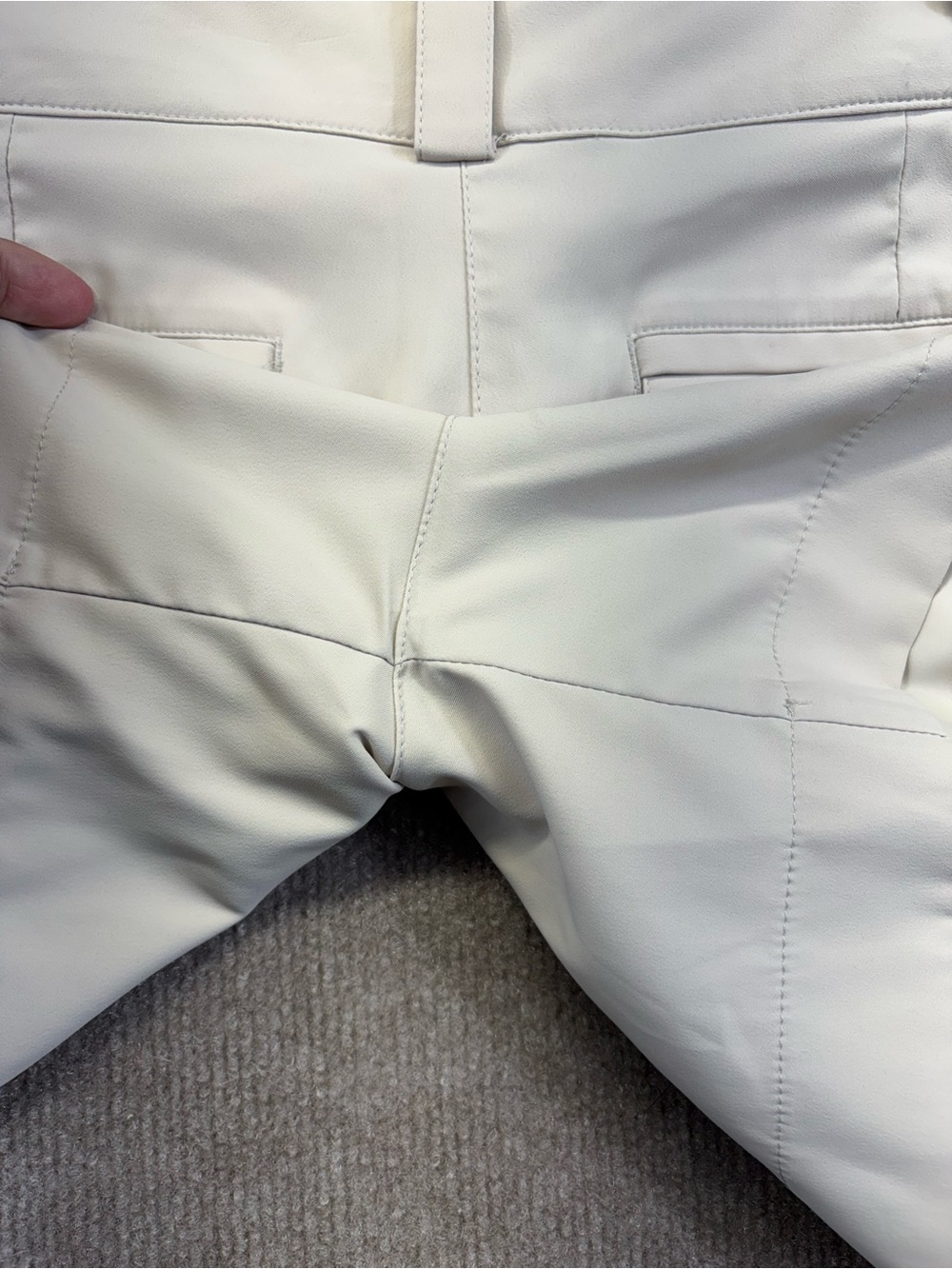 Nike Golf Dri-Fit cream colored shorts size 4 - Picture 5 of 6